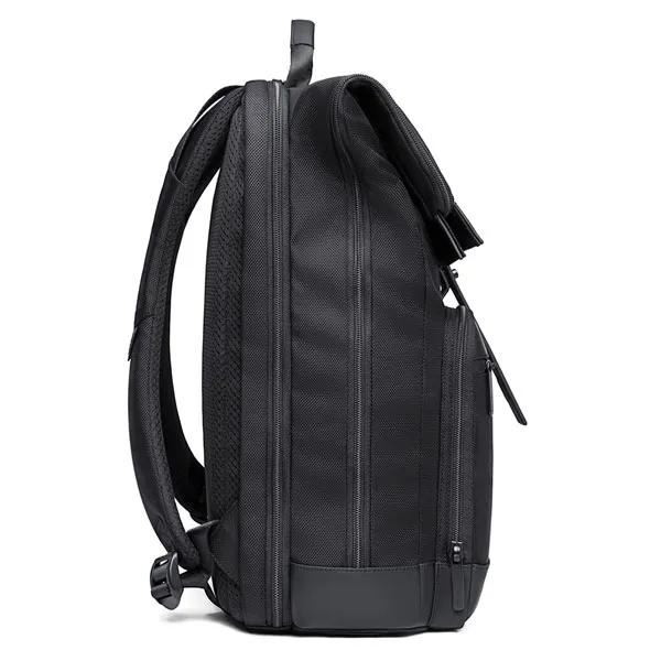 08_قیمت-کوله_پشتی-بنج-BG-G66-نمای-جیب-مخصوص-کارت-اعتباری کیف کوله پشتی لپ تاپ بنج g66