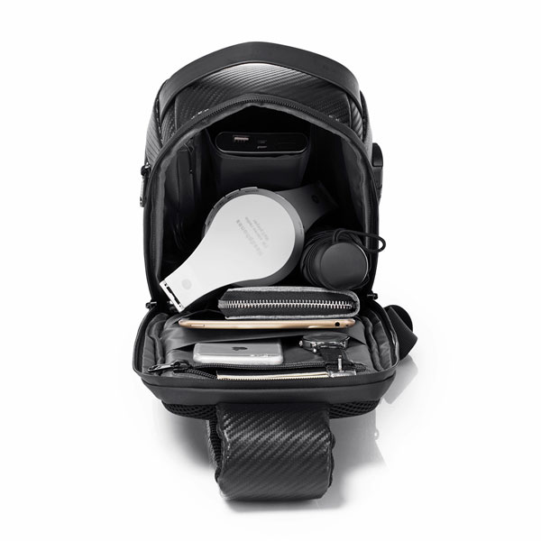 خرید-کراس-بادی-ک-بند-ضدسرقت-و-ضد-آب-بنج-bange22085-plus-carbon-waterproof-crossbody-chest-bag کیف کراس بادی فیبرکربن بنج 22085Plus