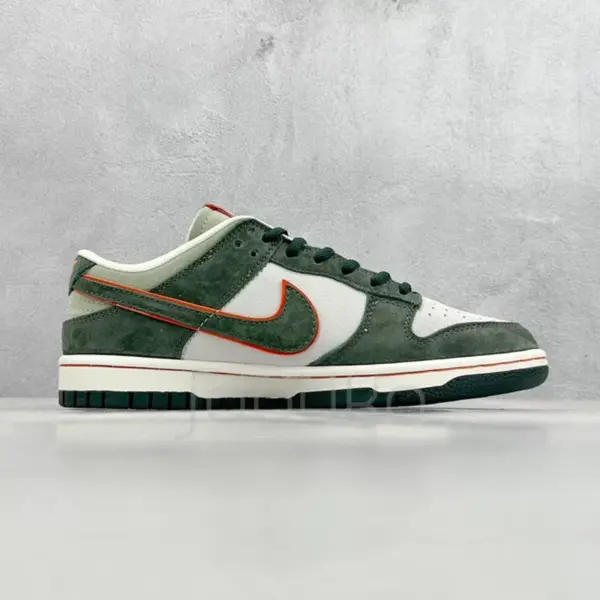 10065466 Otomo Katsuhiro x Nike SB Dunk Low Steamboy OST Green Orange