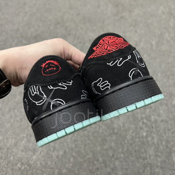 10092078 جردن وان لو کاز Jordan 1 Low Kaws مشکی