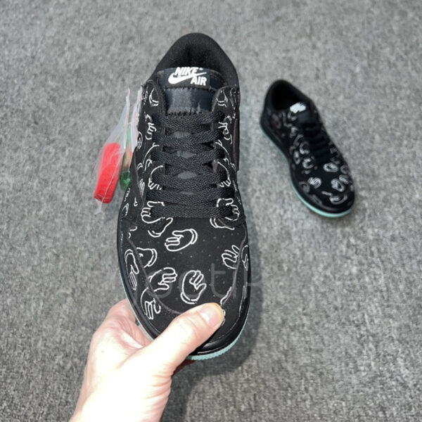 10092081 جردن وان لو کاز Jordan 1 Low Kaws مشکی