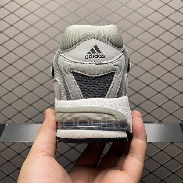 10148512 آدیداس ریسپانس سی ال adidas Response CL Metal Grey