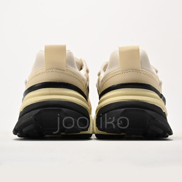 10281493 نایک وی تو کی ران Nike V2K Run Light Beige Black