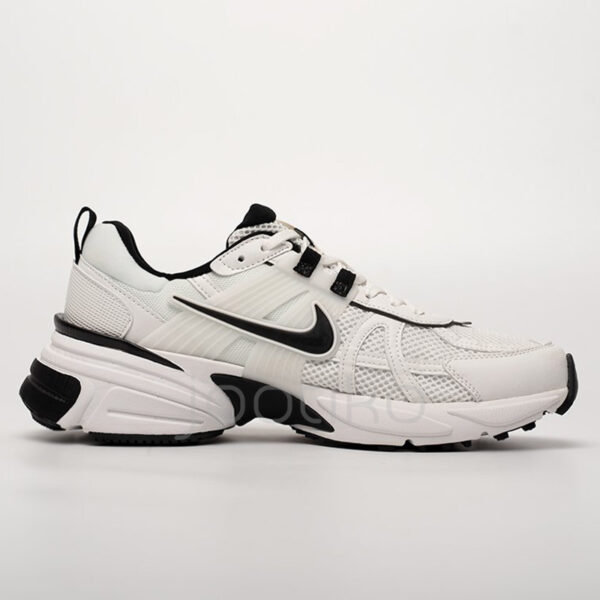 10322466 نایک وی تو کی ران Nike V2K Run White Black سفید مشکی