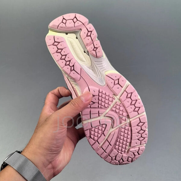 10366496 کفش نیوبالانس New Balance 1906R Lunar New Year Pink صورتی