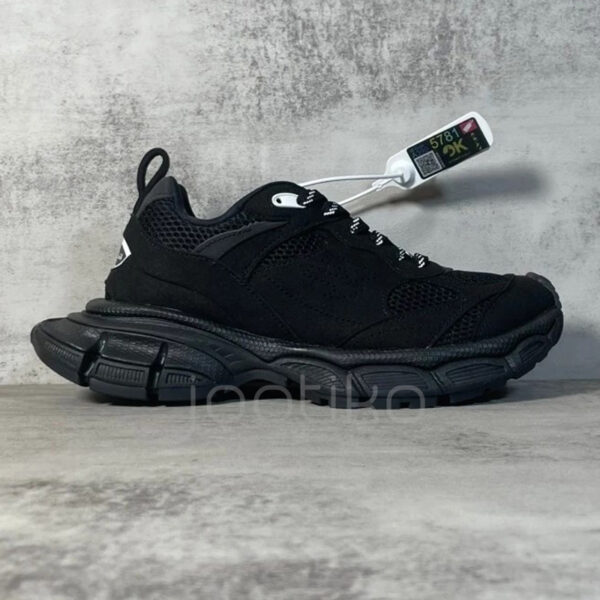10368325 بالنسیاگا Balenciaga 3XL Suede Distressed مشکی