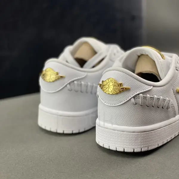 ایر جردن وان لو Jordan 1 Low Method of Make Sail Metallic Gold