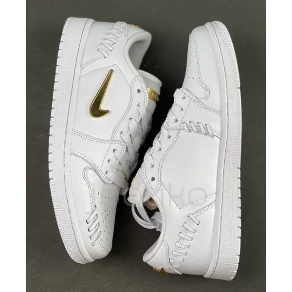ایر جردن وان لو Jordan 1 Low Method of Make Sail Metallic Gold