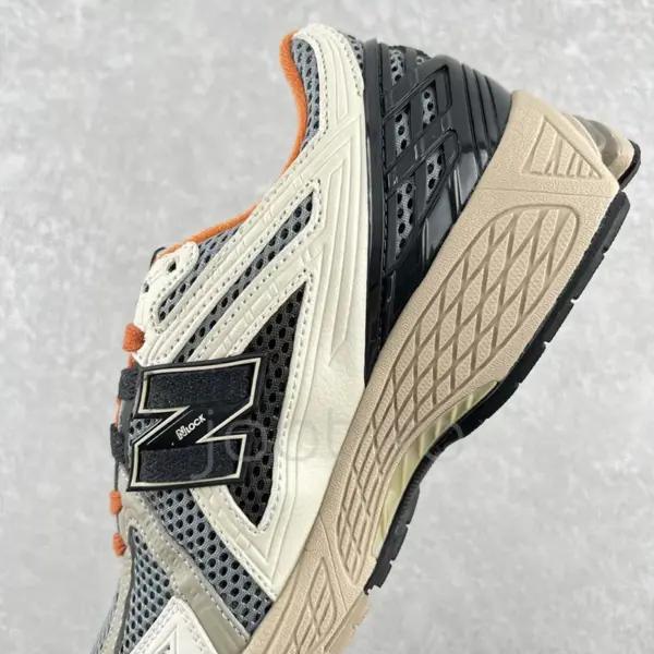 نیوبالانس New Balance 1906R size? Exclusive Blacktop Mindful Grey