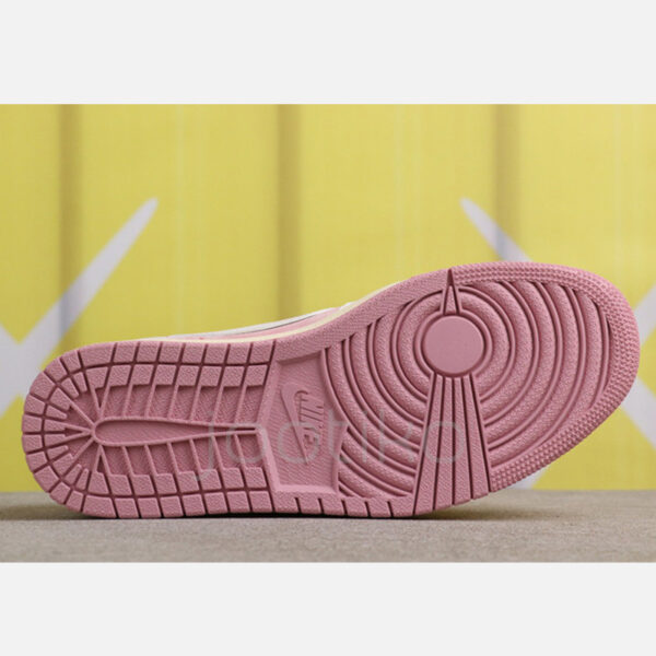 10472442 جردن وان لو Travis Scott x Air Jordan 1 Low OG Shy Pink شای پینک