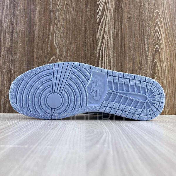 10474220 نایک جردن وان Jordan 1 Low SE Reverse Ice Blue آبی یخی