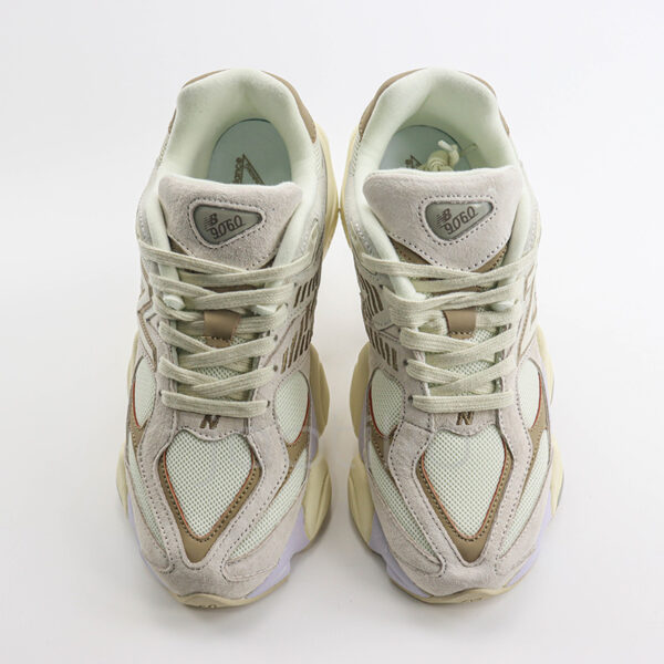 10482471 کفش نیوبالانس New Balance 9060 Sea Salt Brown