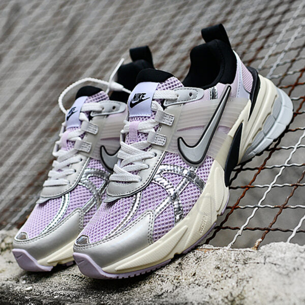 10892755 نایک وی تو کی ران Nike V2K Run