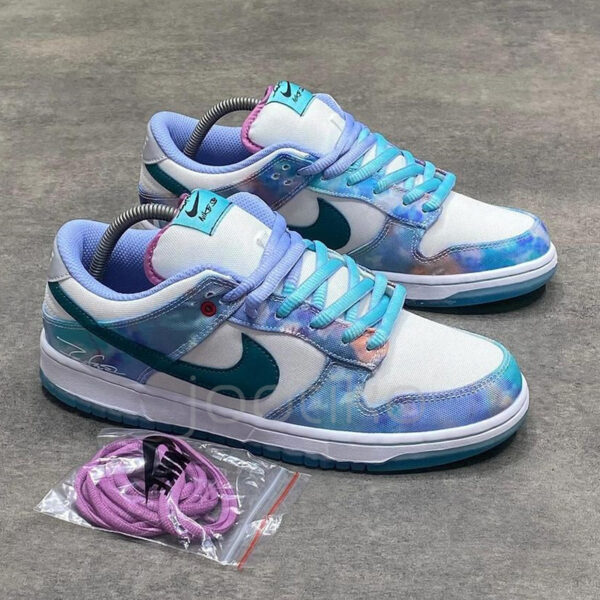 11034702 نایک اس بی دانک لو Nike SB Dunk Low Futura Laboratories Bleached Aqua