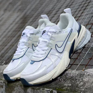 12507201 نایک وی تو کی ران Nike V2K Run Platinum Tint