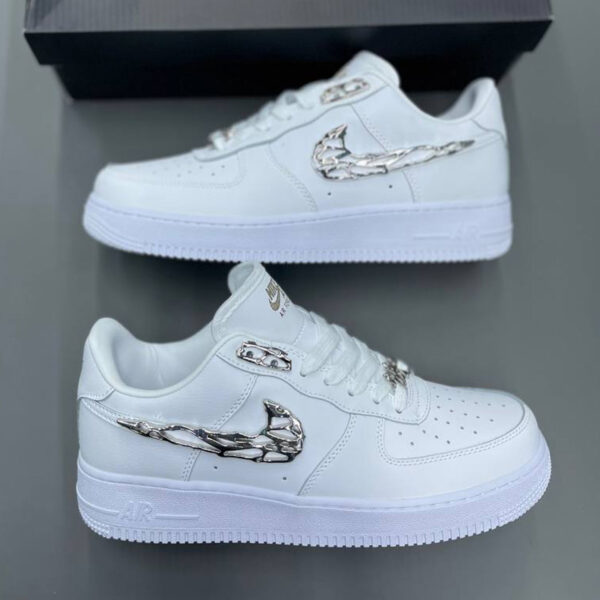 12829615 نایک ایرفورس وان لوگو نقره ای فلزی Nike Air Force 1 Low Liquid Metal Swoosh