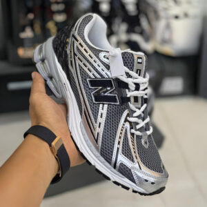 13062727 کفش نیوبالانس 1906R نقرهای متالیک / مشکی New Balance 1906R Silver Metalic Black
