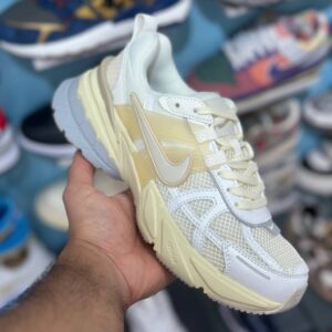 13280259 نایک وی تو کی ران سفید شیری Nike V2K Run Pale Ivory