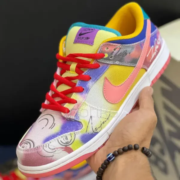 13569858 نایک اس بی دانک لو فیوچرا Nike SB Dunk Low Futura Laboratories Sunblush