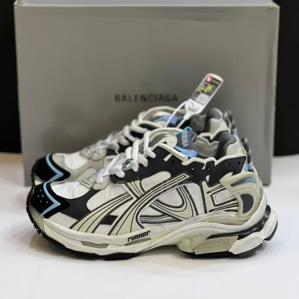 13571280 بالنسیاگا رانر سفید بژ طوسی آبی Balenciaga Runner White/Beige/Grey/Blue