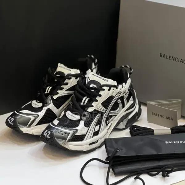 13571378 بالنسیاگا رانر مشکی سفید Balenciaga Runner Black White