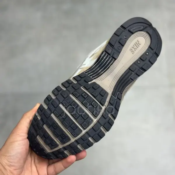 13611205 نایک پی 6000 هانگول دی Nike P-6000 Hangul Day