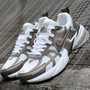 13612509 نایک وی تو کی ران سفید قهوه ای Nike V2K Run Mink Brown Summit White College Grey Ironstone