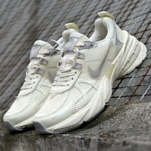 13612554 نایک وی تو کی ران کرم شیری طوسی Nike V2K Run Off-White / Cream