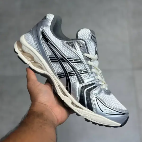 13627737 کفش ورزشی اسیکس ژل کایانو ۱۴ سفید نقرهای مشکی طوسی ASICS Gel-Kayano 14 White Graphite Grey
