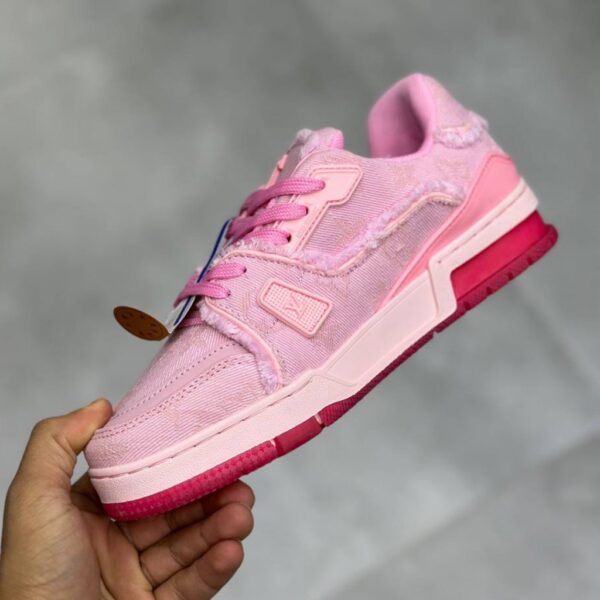 لویی ویتون ترینر صورتی Louis Vuitton LV Trainer