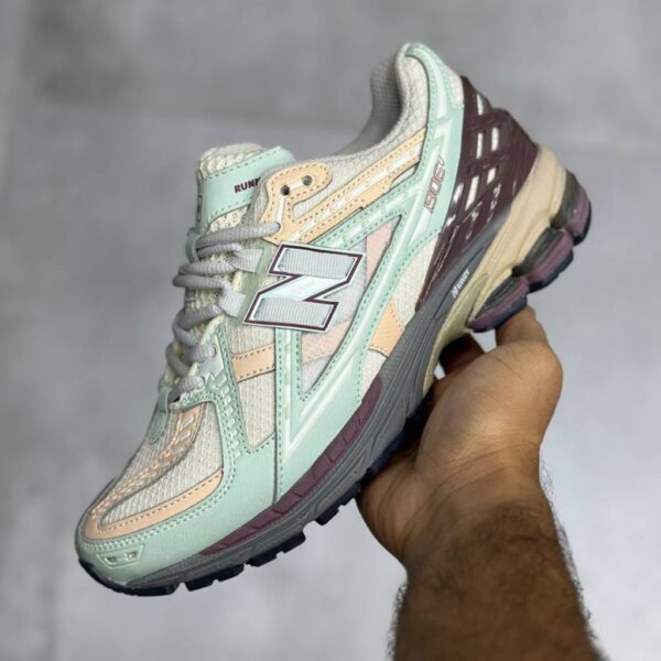 13809180 کفش نیوبالانس ۱۹۰۶U سبز نعنایی کرم قهوه ای New Balance 1906U Clay Ash Licorice
