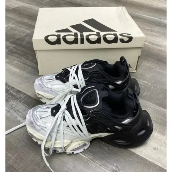 آدیداس رانر اکس ال جی دیلاکس سفید مشکی adidas XLG Runner Deluxe White Black