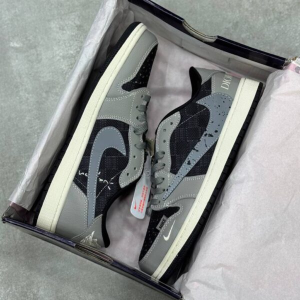 14060051 نایک ایر جردن وان لو دیور خاکستری Nike Air Jordan 1 Low Dior Grey Black