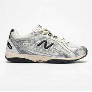 14126650 نیوبالانس 204 ال سیلور متالیک بلک New Balance 204L Silver Metallic Black