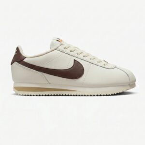 14642600 کتانی نایک کورتز سفید شیری قهوهای Nike Cortez Cacao Wow DN1791-104