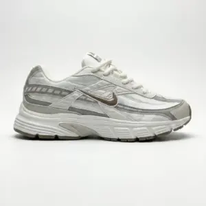 14981242 نایک اینیشیتور سفید خاکستری قهوهای Nike Initiator Phantom Light Bone Sail Brown IB4339-001