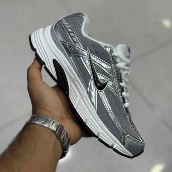 14981882 نایک اینیشیتور نقرهای خاکستری Nike Initiator Silver Grey