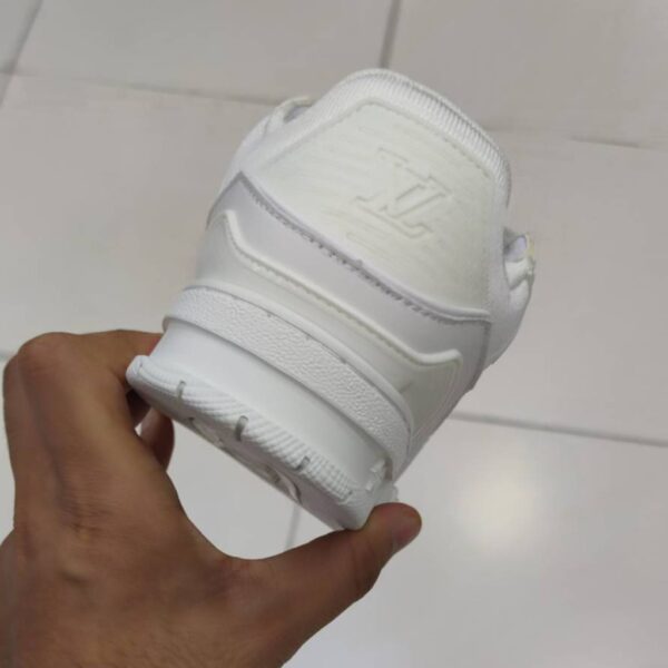 15353815 لویی ویتون ترینر سفید Louis Vuitton LV Trainer White