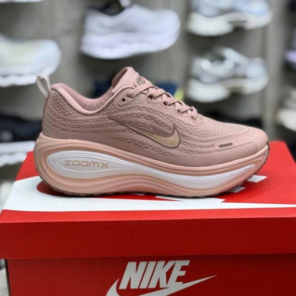 16911393 نایک ومرو پلاس صورتی زرگلد Nike Vomero Plus Particle Pink Rose Gold
