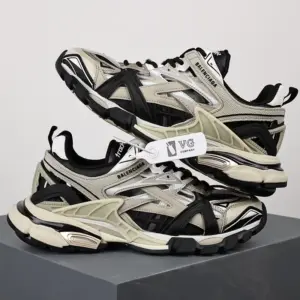 8764383 بالنسیاگا ترک Balenciaga Track.2 Beige
