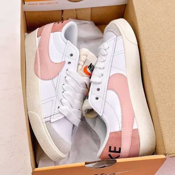 8773730 نایک بلیزر جامبو Nike Blazer Low 77 Jumbo White Pink Oxford سفید صورتی آکسفورد