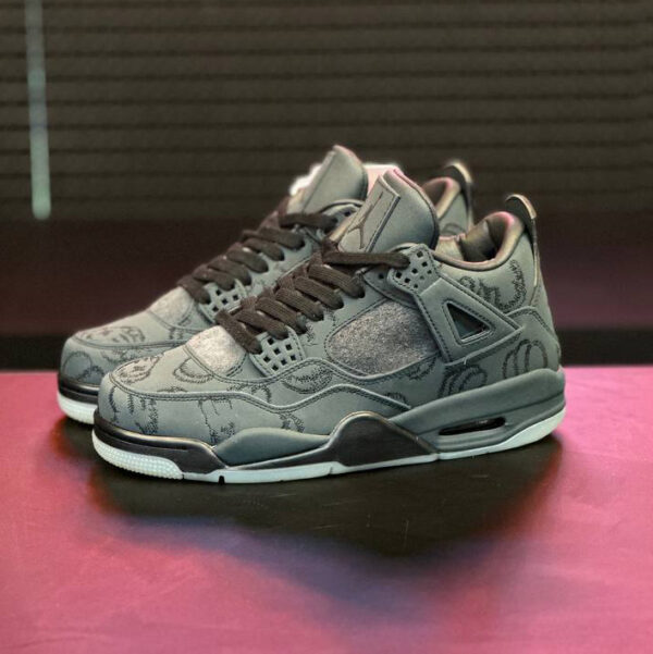 9466606 نایک جردن 4 رترو Jordan 4 Retro Kaws
