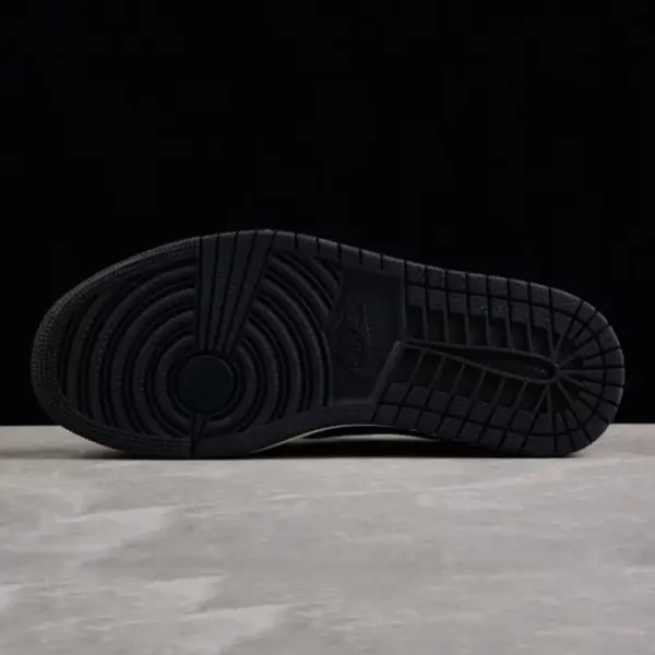 9785041 ایر جردن وان Jordan 1 Low OG Grey/Black Suede leather جیر
