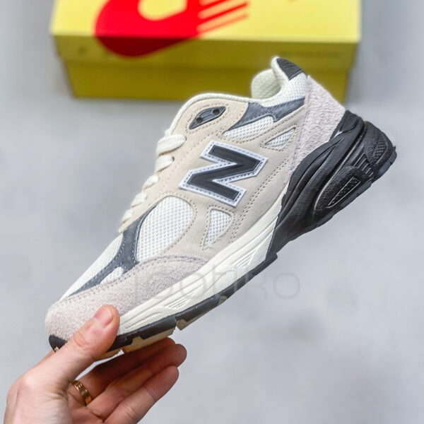 کفش نیوبالانس مردانه New Balance 990v3 MiUSA Teddy Santis Moonbeam