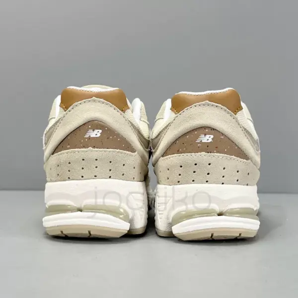9902531 کفش نیوبالانس New Balance 2002R Sandstone