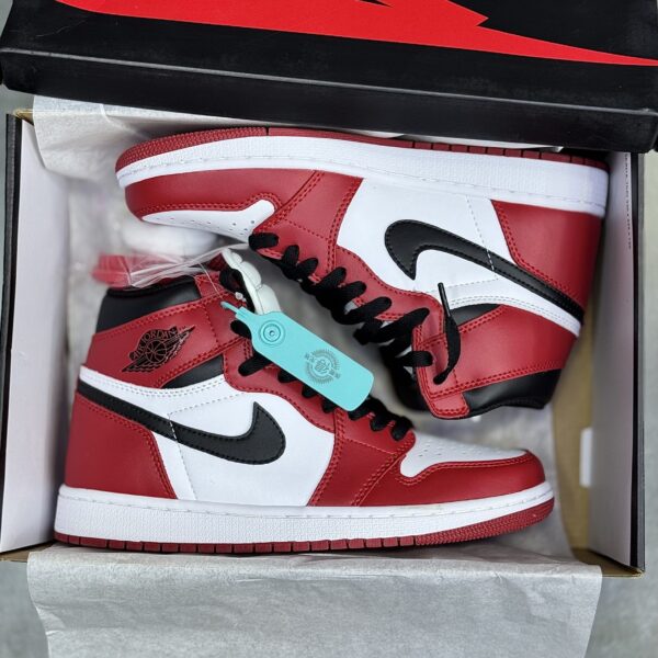 کفش نایک ایر جردن وان ساقدار سفید قرمز Nike Air Jordan 1 High White Red