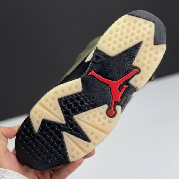IMG_0527-768x768-1 کفش نایک ایر جردن ۶ تراویس اسکات الیو Nike Air Jordan 6 Travis Scott Olive