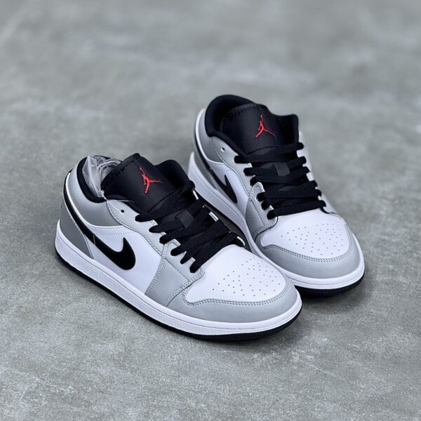 IMG_0627-scaled-1 کفش نایک ایر جردن وان لو اسموک سفید طوسی Nike Air Jordan 1 Low Smoke White Grey