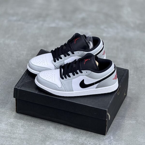 IMG_0628-scaled-1 کفش نایک ایر جردن وان لو اسموک سفید طوسی Nike Air Jordan 1 Low Smoke White Grey