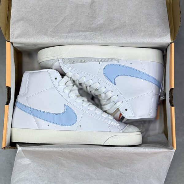 کفش نایک بلیزر ساقدار سفید آبی Nike Blazer Mid White Blue